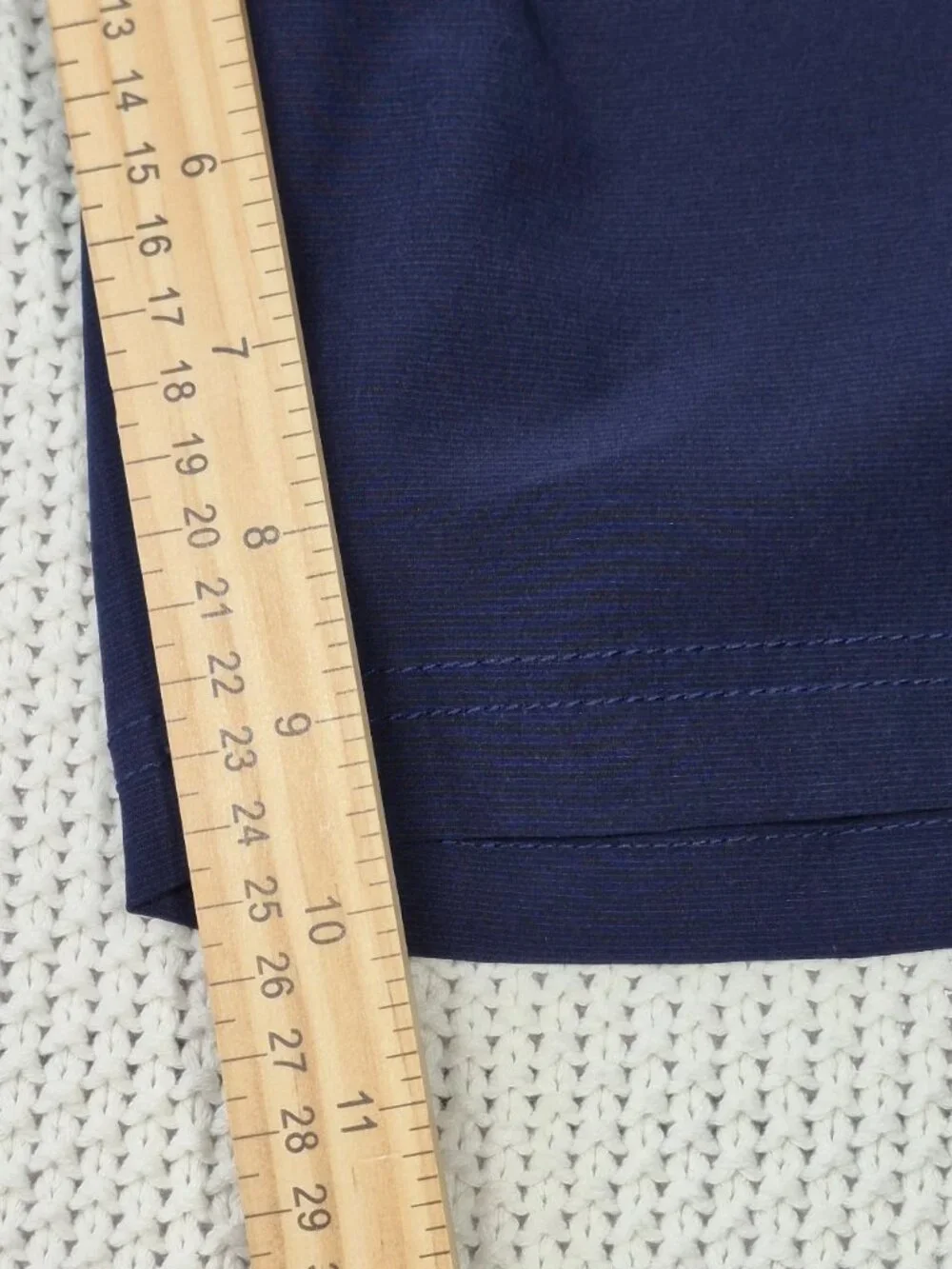 7 DIAMONDS Agility Performance Hybrid Shorts Sz. 31 Navy Blue Stretch 10” Inseam